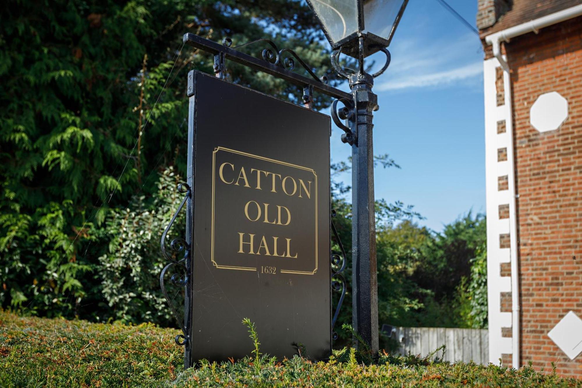 Catton Old Hall ノリッチ エクステリア 写真